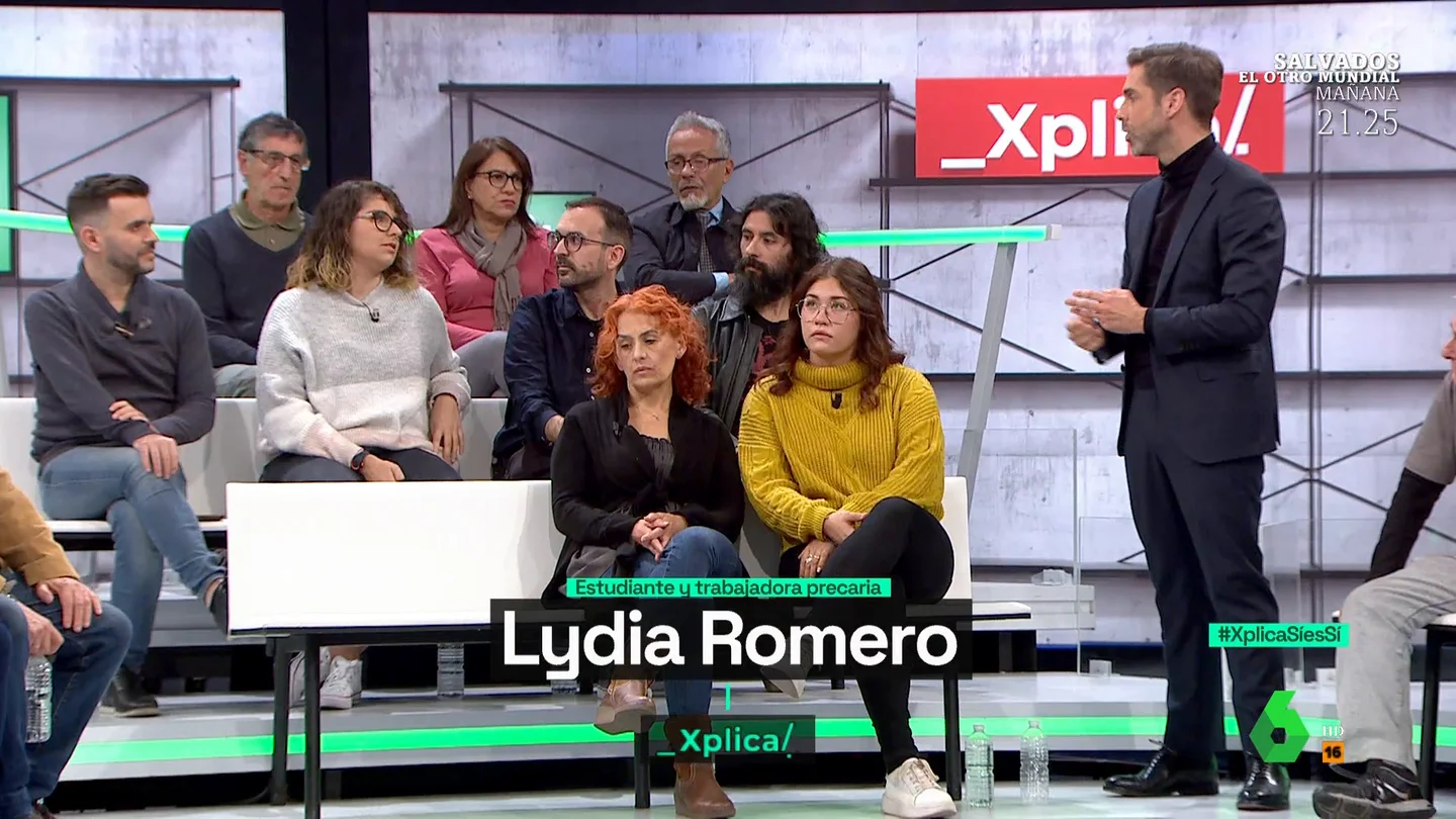 Lydia, trabajadora precaria: "He llegado a tener tres trabajos y no llegar a 400 euros al mes" Lydia, trabajadora precaria: "He llegado a tener tres trabajos y no llegar a 400 euros al mes"