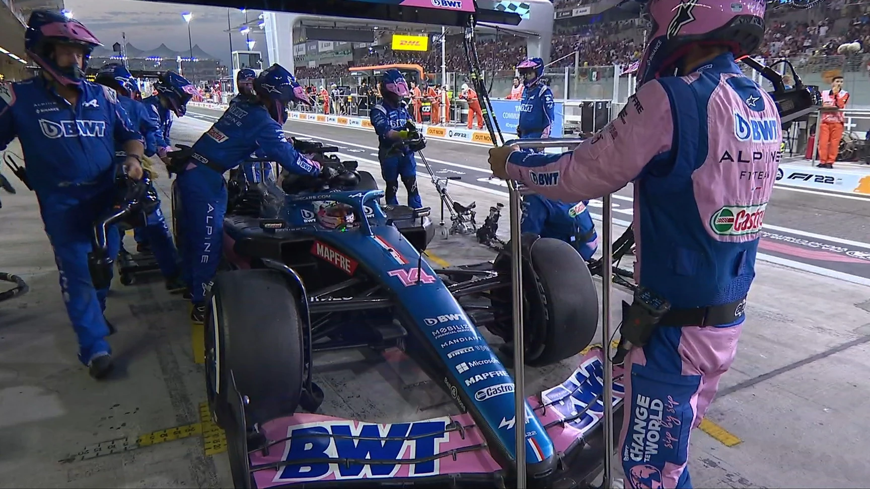 Fernando Alonso, en el box