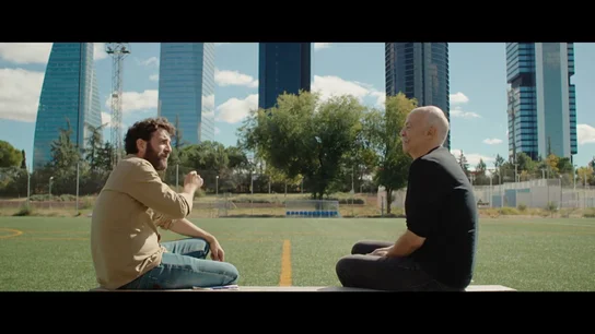 "¿El fútbol tiene valores?": la sorprendente reacción de Martín Caparrós cuando Gonzo la pregunta por el Mundial de Qatar "¿El fútbol tiene valores?": la sorprendente reacción de Martín Caparrós cuando Gonzo la pregunta por el Mundial de Qatar