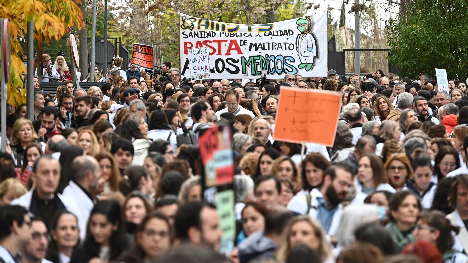 Huelga de médicos de familia y pediatras