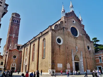 La Basílica de Santa María dei Frari de Venecia guarda una de las grandes obras de Tiziano La Basílica de Santa María dei Frari de Venecia guarda una de las grandes obras de Tiziano