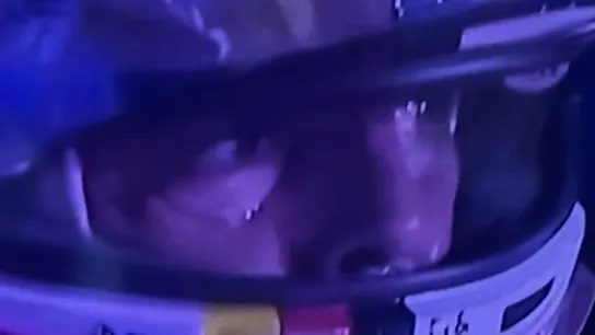 Fernando Alonso, ¿llorando tras su enésimo abandono con Alpine?  Fernando Alonso, ¿llorando tras su enésimo abandono con Alpine?