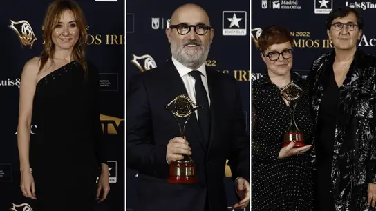 Nathalie Poza ('La Unidad'), Javier Cámara ('Rapa'), Laura Sarmiento y Verónica Fernández ('Intimidad'), en los Premios Iris. Nathalie Poza ('La Unidad'), Javier Cámara ('Rapa'), Laura Sarmiento y Verónica Fernández ('Intimidad'), en los Premios Iris.
