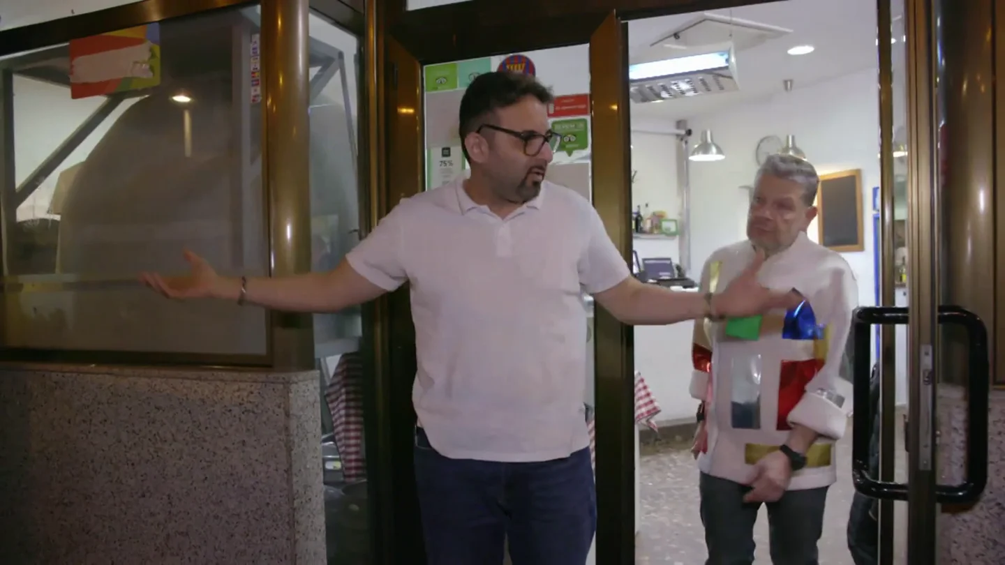 "Soy José Antonio, no Superman": la reflexión del dueño de Il Fogon de la Toscana tras la estampida de sus comensales "Soy José Antonio, no Superman": la reflexión del dueño de Il Fogon de la Toscana tras la estampida de sus comensales