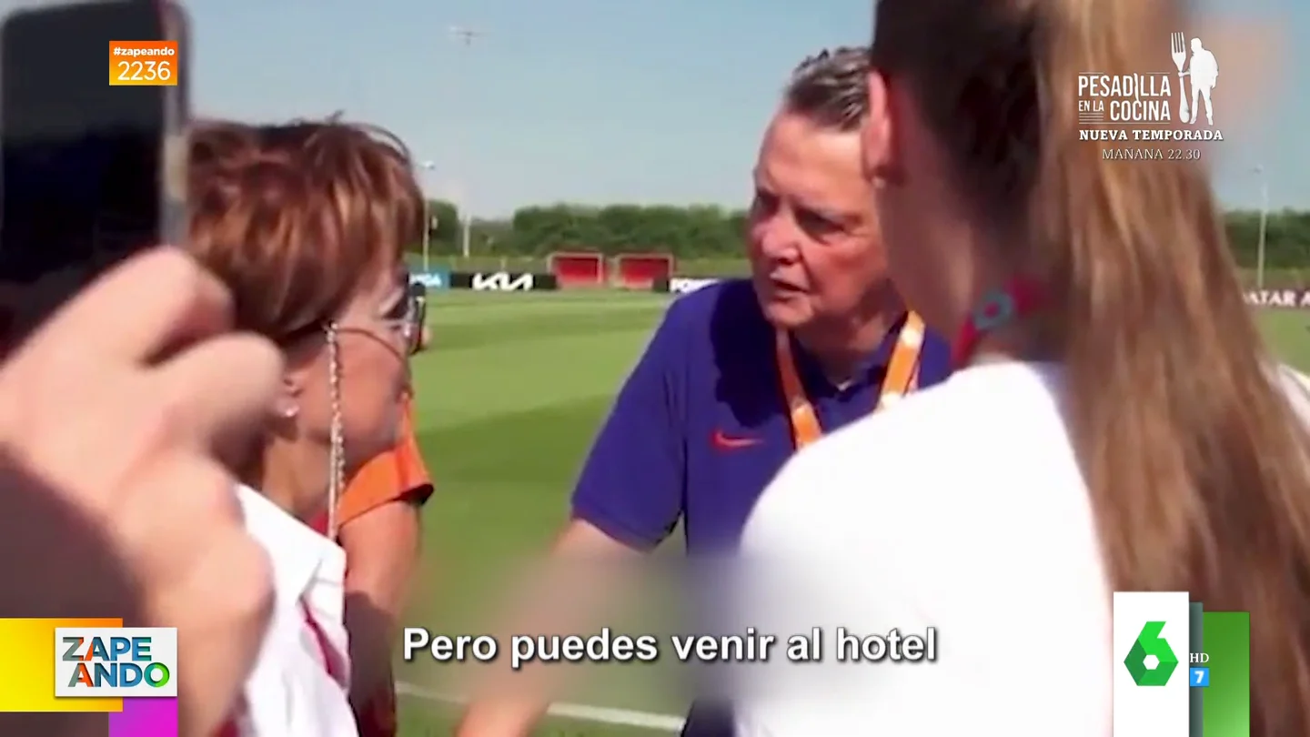 Louis Van Gaal propone a su mujer "echar un polvo" durante un partido Louis Van Gaal propone a su mujer "echar un polvo" durante un partido