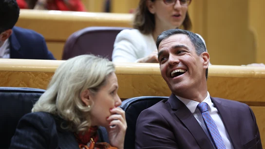 Nadia Calviño y Pedro Sánchez Sánchez consigue los apoyos suficientes para aprobar los Presupuestos: ERC deja de ser necesario