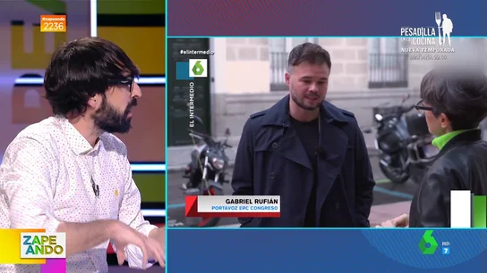 Así reaccionó Rufián cuando su hijo metió un gol con España y lo celebró al grito de 'Viva España' Así reaccionó Rufián cuando su hijo metió un gol con España y lo celebró al grito de 'Viva España'