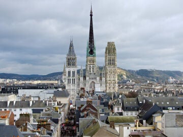 Catedral de Rouen: ¿sabías que allí se encuentra el corazón de uno de los grandes reyes de Inglaterra?