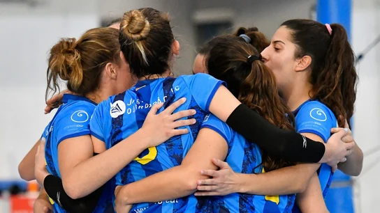 Las jugadoras del Club Voleibol Esplugues, en un partido Las jugadoras del Club Voleibol Esplugues, en un partido