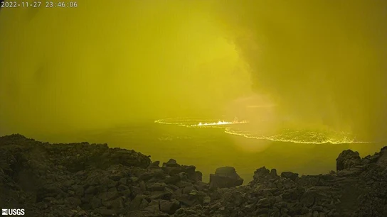 Entra en erupción el volcán Mauna Loa de Hawái, el más grande del mundo Entra en erupción el volcán Mauna Loa de Hawái, el más grande del mundo