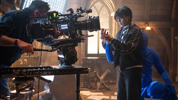 Jenna Ortega in one of the scenes she shares with Thing (Victor Dorobantu) in 'Wednesday'.