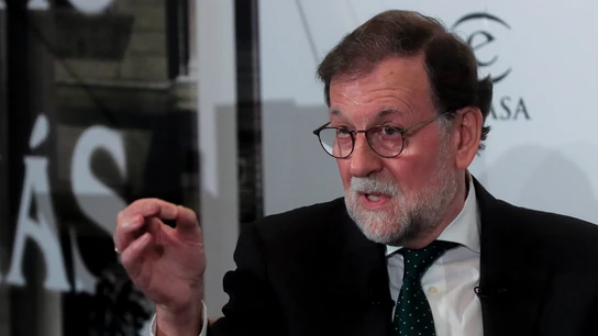 Mariano Rajoy, durante la presentación del libro 'El escaño de Satanás', de Esteban González Pons Mariano Rajoy, durante la presentación del libro 'El escaño de Satanás', de Esteban González Pons