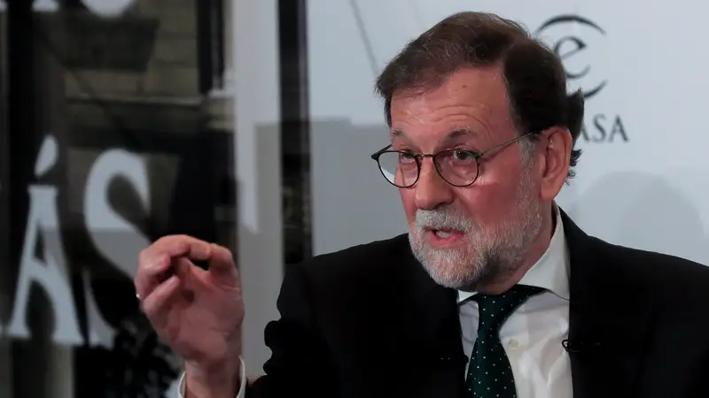Mariano Rajoy, durante la presentación del libro 'El escaño de Satanás', de Esteban González Pons
