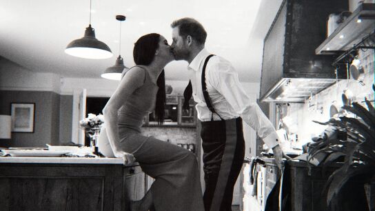 Meghan y Enrique en otra imagen de su archivo personal que se podr&aacute; ver en la docuserie 'Enrique y Meghan'.