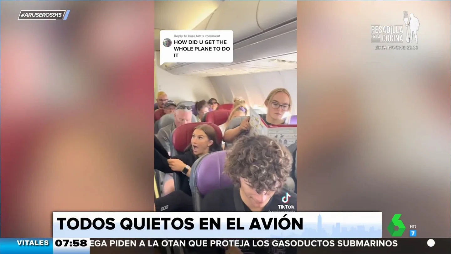 Nuevo reto viral: todos quietos en el avión Nuevo reto viral: todos quietos en el avión