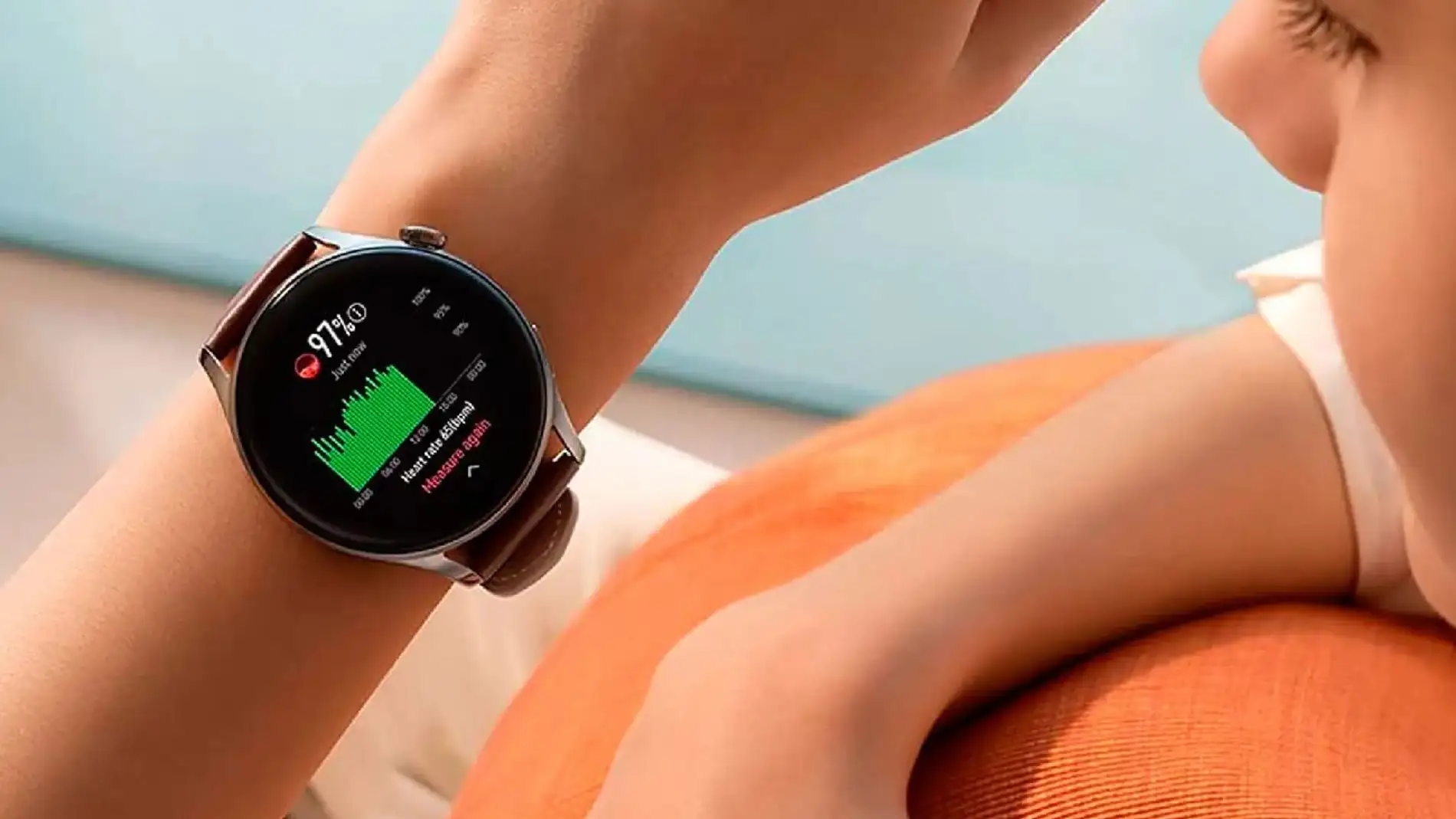Huawei presentará un nuevo smartwatch que esconde unos auriculares en su  pantalla