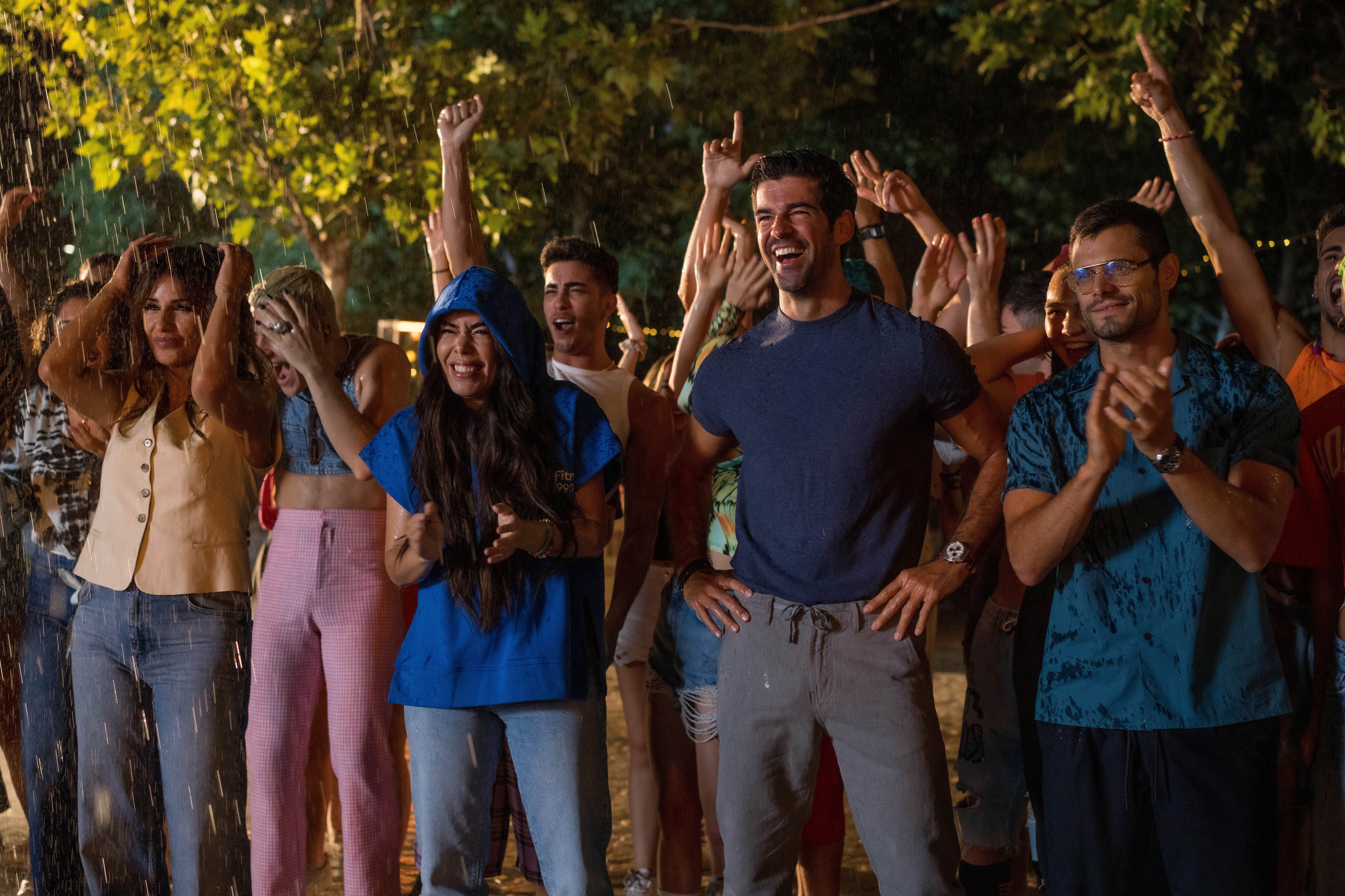 Mónica Cruz, Beatriz Luengo y Miguel Ángel Muñoz vuelven como Silvia, Lola y Rober a 'UPA Next'.
