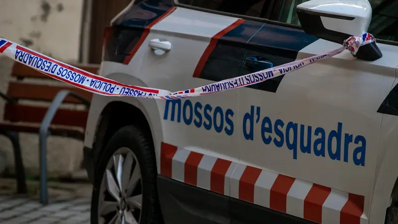 Muere un hombre tras caer de un edificio en Tortosa donde, al parecer, iba a robar