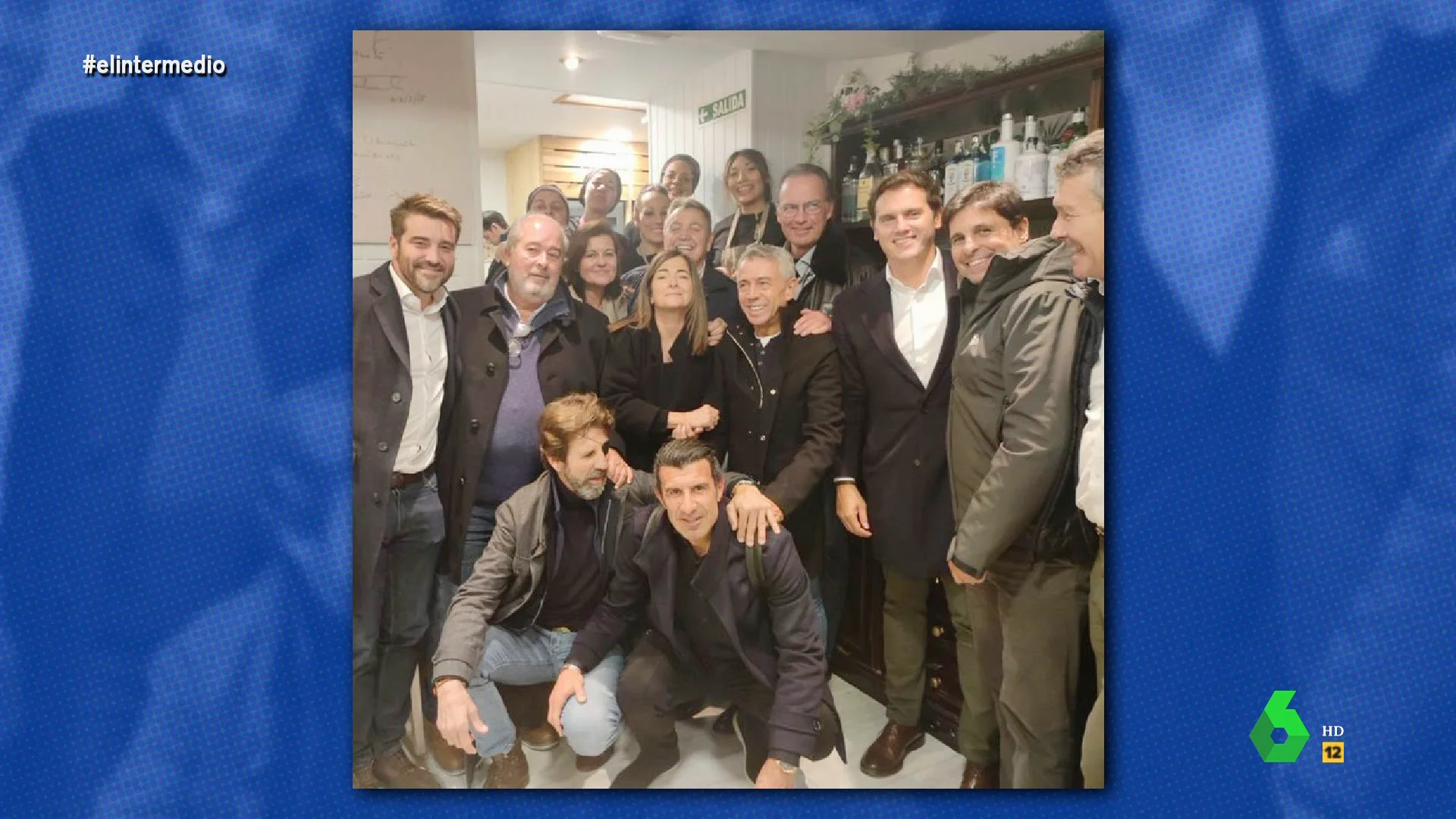 Los zascas entre Baldoví y Fijo por su foto con Albert Rivera, Bertín Osborne y varios toreros: "La caspa"