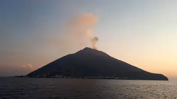 Imagen del volcán Stromboli, en Italia