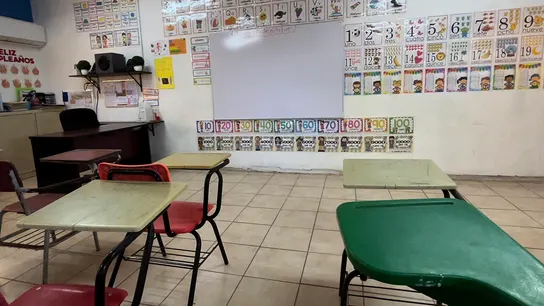 Una maestra interpreta a Taylor Swift para distraer a niños de un tiroteo Una maestra interpreta a Taylor Swift para distraer a niños de un tiroteo
