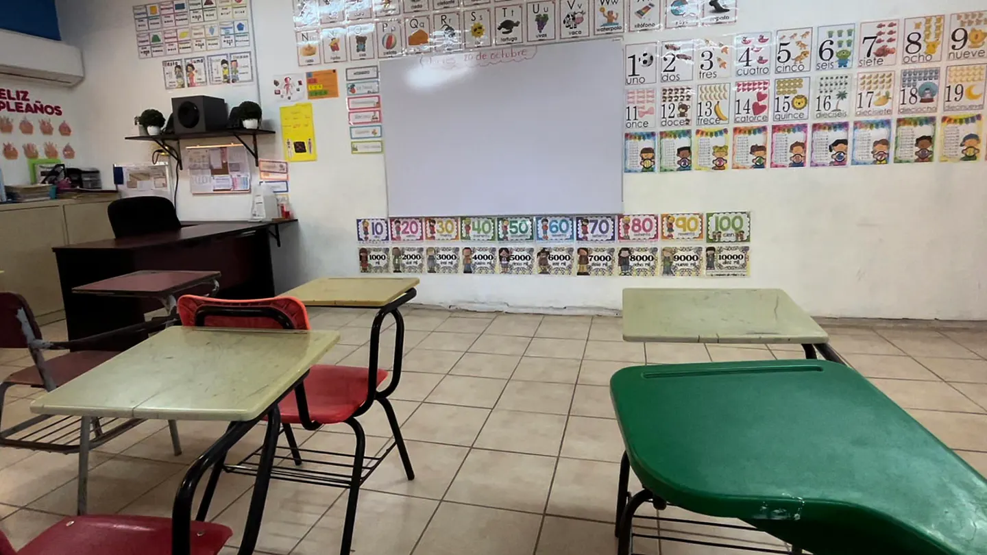 Una maestra interpreta a Taylor Swift para distraer a niños de un tiroteo Una maestra interpreta a Taylor Swift para distraer a niños de un tiroteo