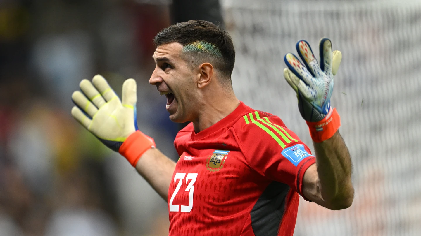 El milagro de Emiliano Martínez para Argentina: a semifinales por penaltis El milagro de Emiliano Martínez para Argentina: a semifinales por penaltis