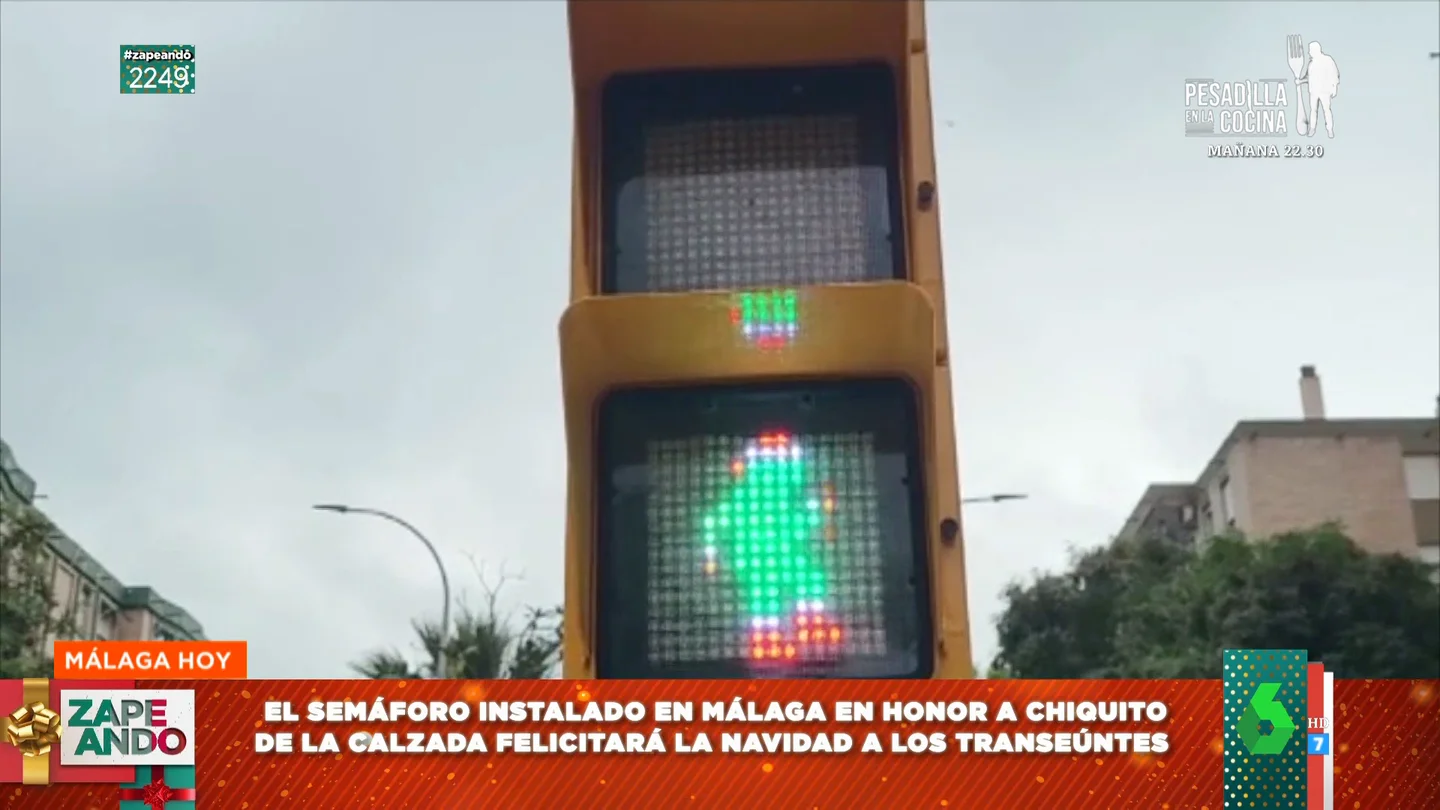 La mejor felicitación navideña de España: así la felicita Chiquito de la Calzada en un semáforo en Málaga La mejor felicitación navideña de España: así la felicita Chiquito de la Calzada en un semáforo en Málaga