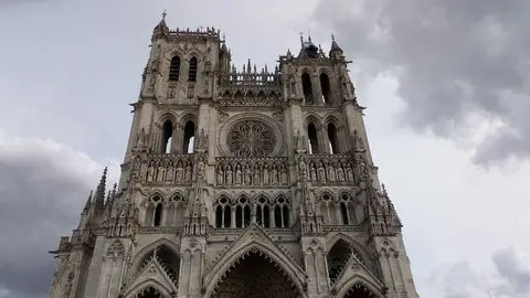 Catedral Notre Dame d'Amiens, la más alta de todas las catedrales góticas francesas Catedral Notre Dame d'Amiens, la más alta de todas las catedrales góticas francesas