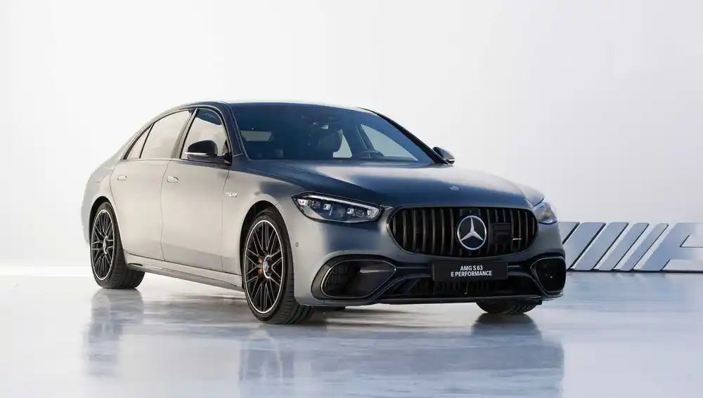 La berlina más potente de la historia de Mercedes ya es una realidad...enchufable La berlina más potente de la historia de Mercedes ya es una realidad...enchufable