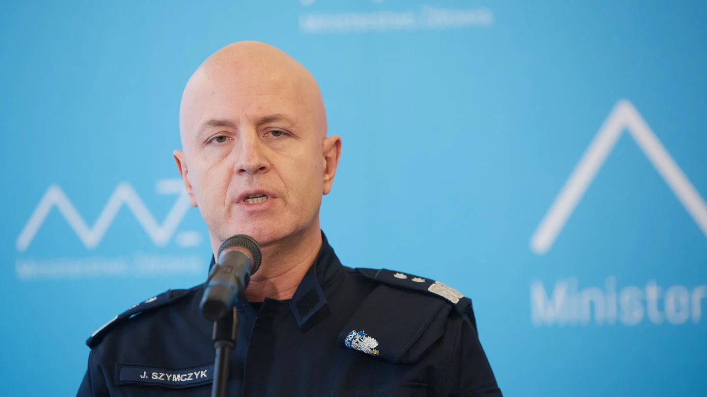 Polonia investiga la explosión de un paquete dirigido al jefe de Policía Polonia investiga la explosión de un paquete dirigido al jefe de Policía