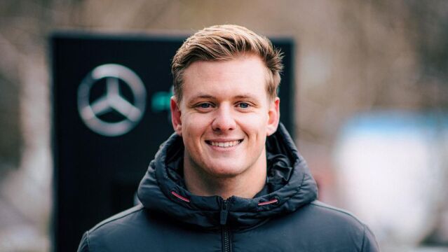 Mick Schumacher, ya vestido de Mercedes