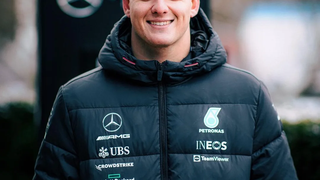 Mick Schumacher, ya vestido de Mercedes