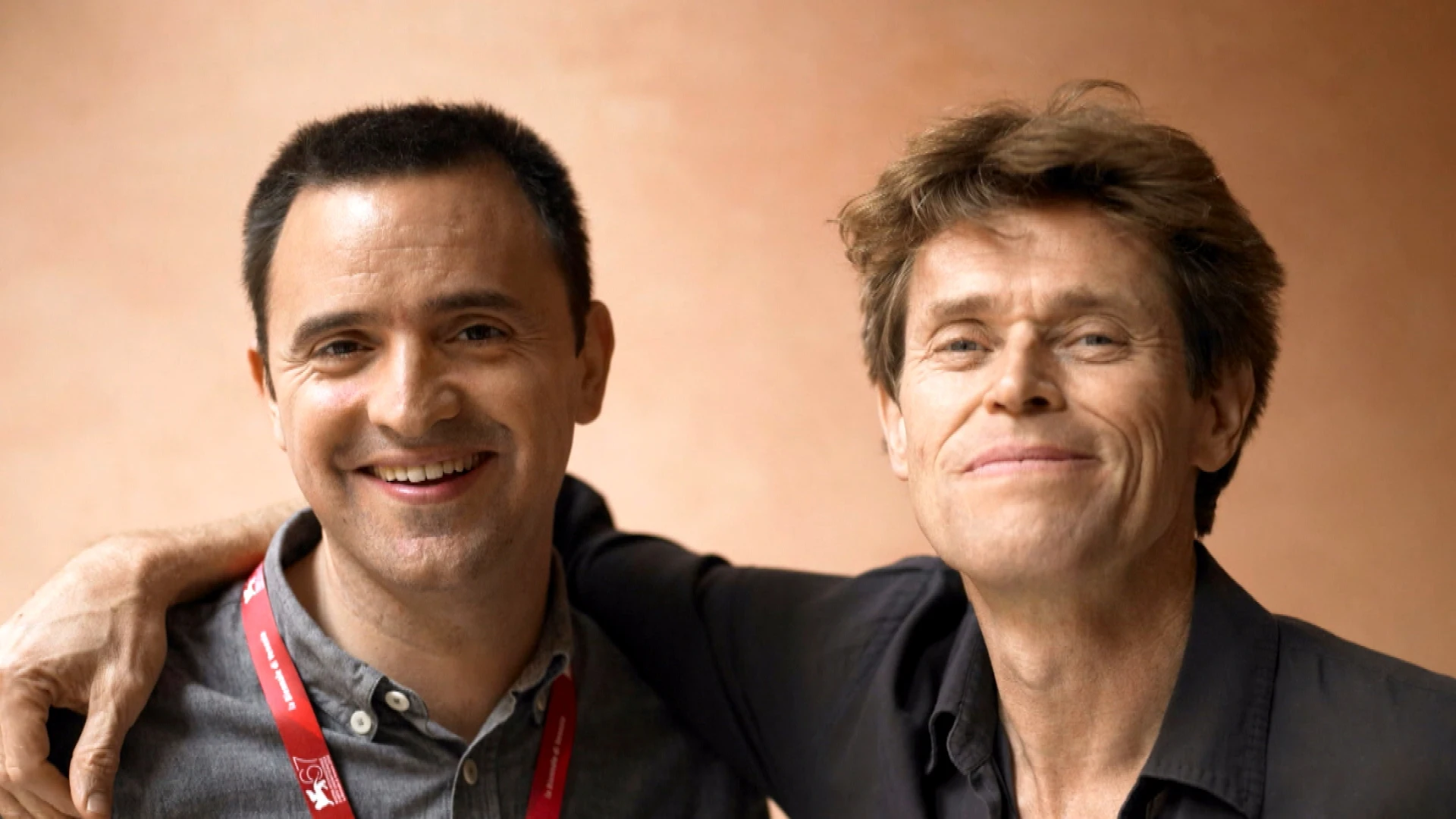 Toni Garcia Ramon con el actor Willem Dafoe