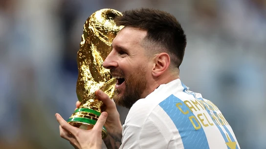 Leo Messi, con el Mundial Leo Messi, con el Mundial
