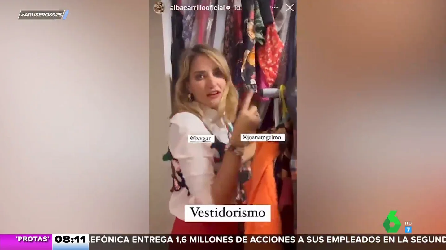 Alba Carrillo celebra la Navidad con su divertida pijamada y muestra las reliquias de su vestidor Alba Carrillo celebra la Navidad con su divertida pijamada y muestra las reliquias de su vestidor