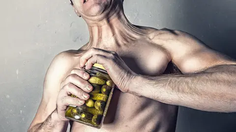 Hombre con hambre Hombre con hambre
