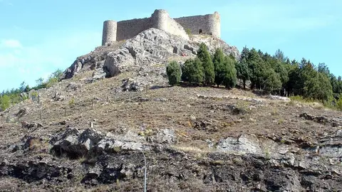Castillo de Aguilar de Campoo Castillo de Aguilar de Campoo