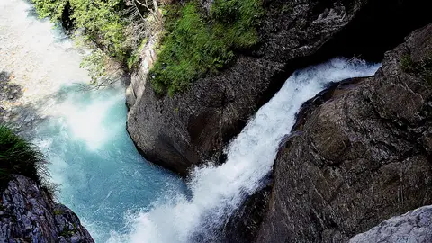 Cataratas de Trümmelbach, en Suiza Cataratas de Trümmelbach, en Suiza