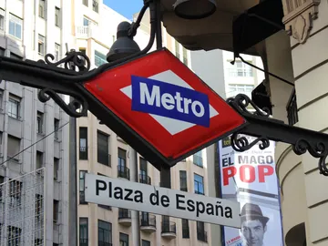 Metro de Madrid, plaza de España Metro de Madrid, plaza de España