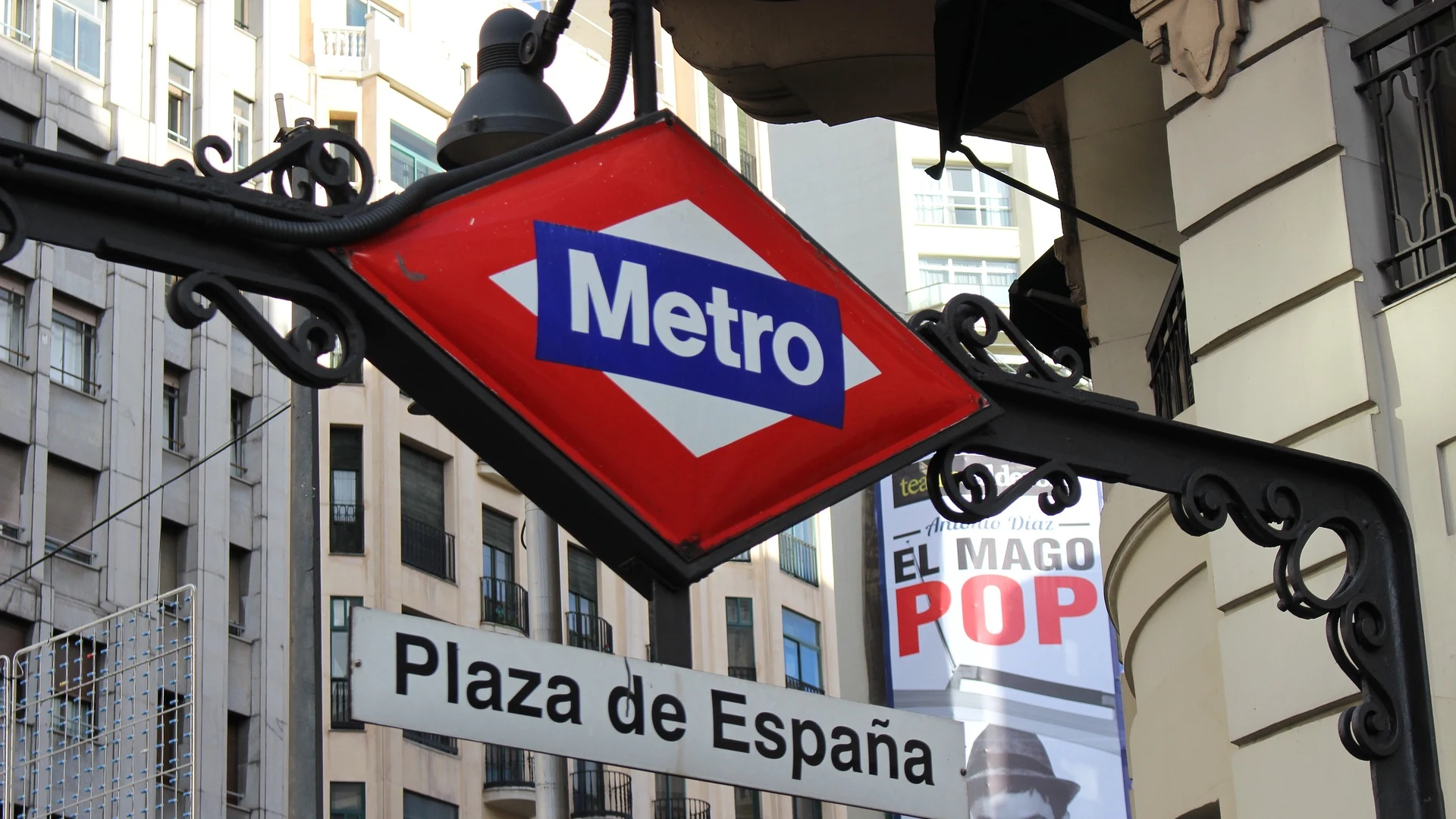 Metro de Madrid, plaza de España Metro de Madrid, plaza de España