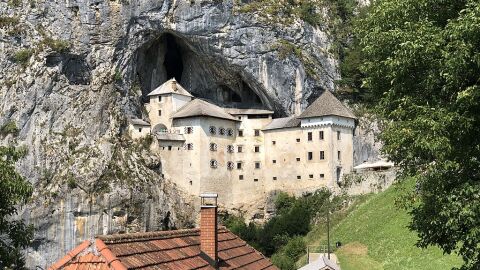 Castillo de Predjama