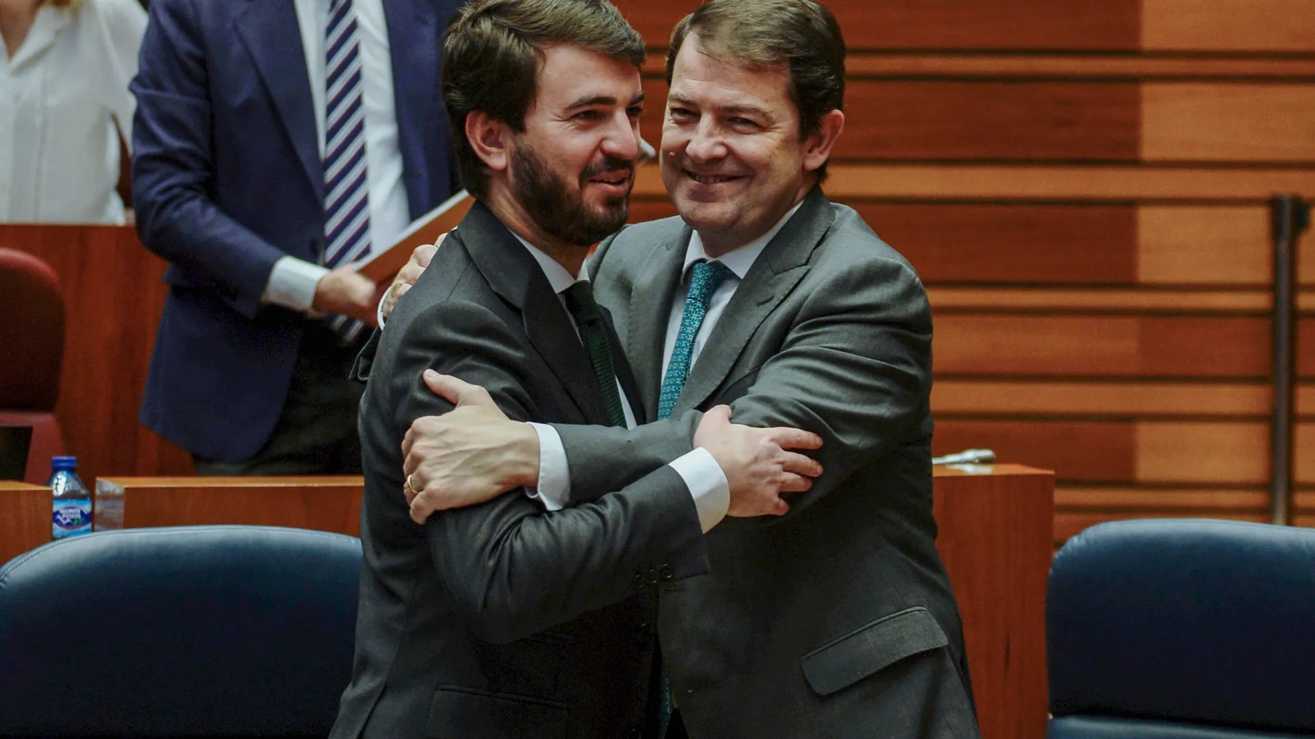 El presidente de la Junta de Castilla y León, Alfonso Fernández Mañueco, y el vicepresidente, Juan García Gallardo.