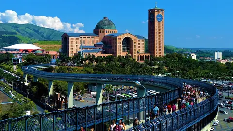 Catedral Basílica de Nuestra Señora de la Aparecida Catedral Basílica de Nuestra Señora de la Aparecida