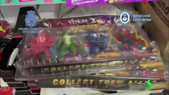 Medio millón de euros en juguetes falsos: así operaba un taller ilegal desmantelado en Lloret de Mar Medio millón de euros en juguetes falsos: así operaba un taller ilegal desmantelado en Lloret de Mar