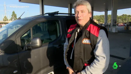 Un coleccionista muestra sus Lego a Equipo de Investigación Un coleccionista muestra sus Lego a Equipo de Investigación