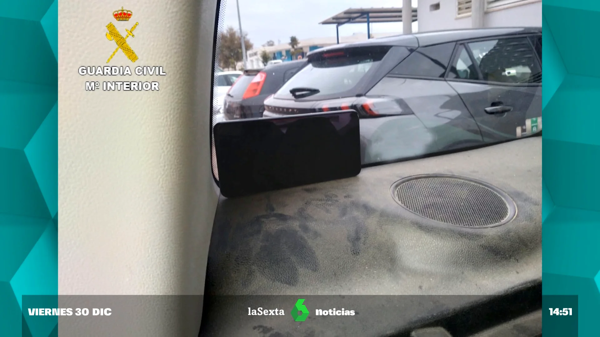 Detenido un hombre, con orden de alejamiento, que controlaba a su exmujer con una cámara Detenido un hombre, con orden de alejamiento, que controlaba a su exmujer con una cámara