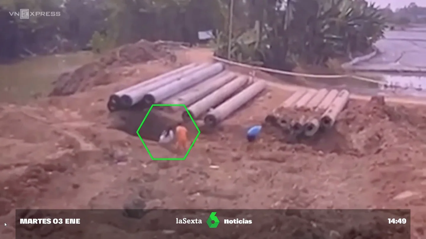 El agónico rescate de un niño de 10 años atrapado en un pozo obliga a movilizar al Ejército en Vietnam El agónico rescate de un niño de 10 años atrapado en un pozo obliga a movilizar al Ejército en Vietnam