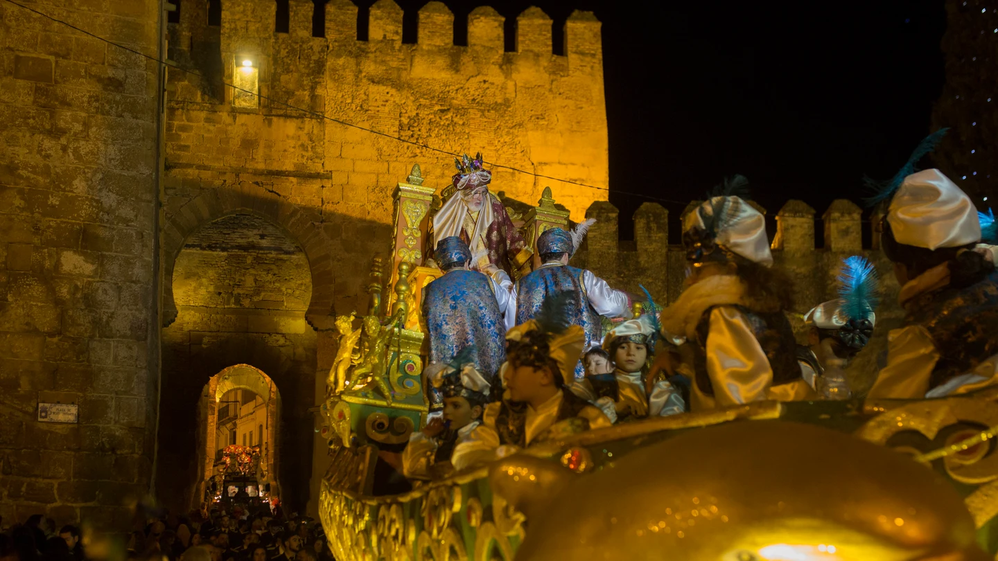 Carbonilla, el paje que 'chiva' a los Reyes Magos qué niños se portan mal y reciben carbón Carbonilla, el paje que 'chiva' a los Reyes Magos qué niños se portan mal y reciben carbón