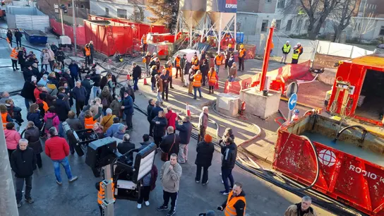 Los vecinos de San Fernando de Henares (Madrid) afectados por las obras. Los vecinos de San Fernando de Henares (Madrid) afectados por las obras.